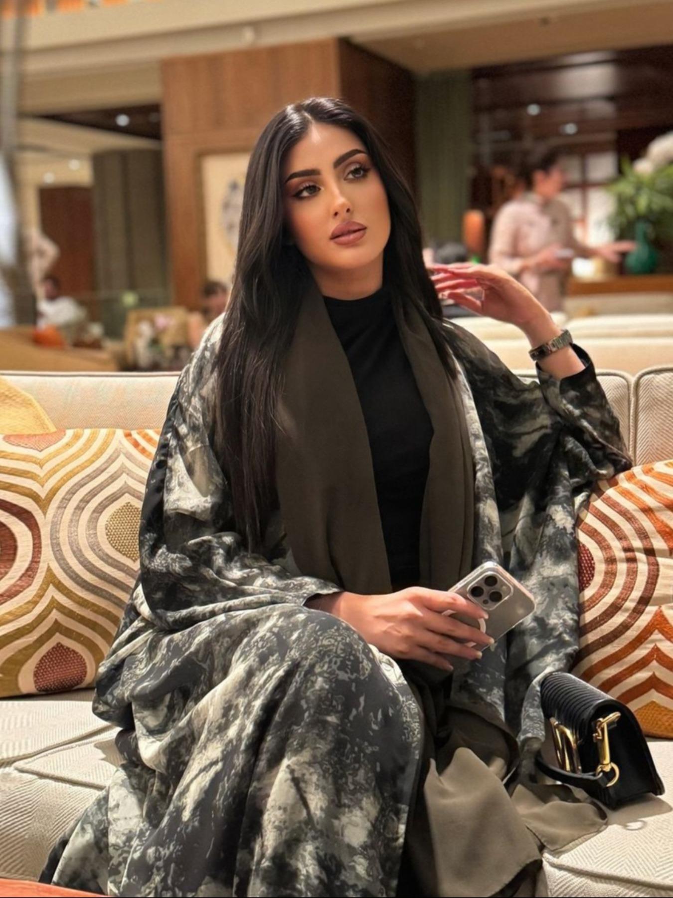 Women's Tie Dye Print Open Front Abaya, Chic Modest Casual Long Sleeve Outerwear for Daily Wear, Ladies Clothes for All Seasons