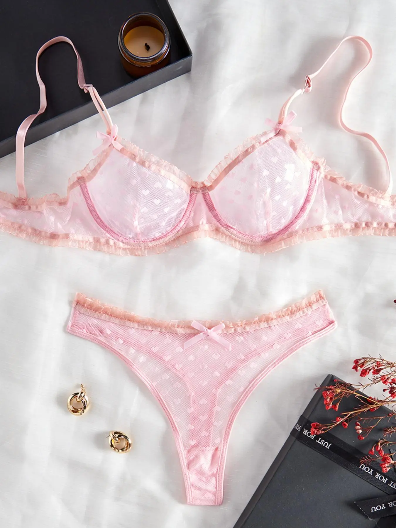 Women's Heart Print Contrast Lace Sheer Bra & Thong Two-piece Set, Chic Hollow Out Push Up Bra & Panty Set, Soft Comfy Breathable Lingerie Set for Women lenceria sexi mujer lace bra rave outfit cool girl outfits clean girl style boyfriend gifts