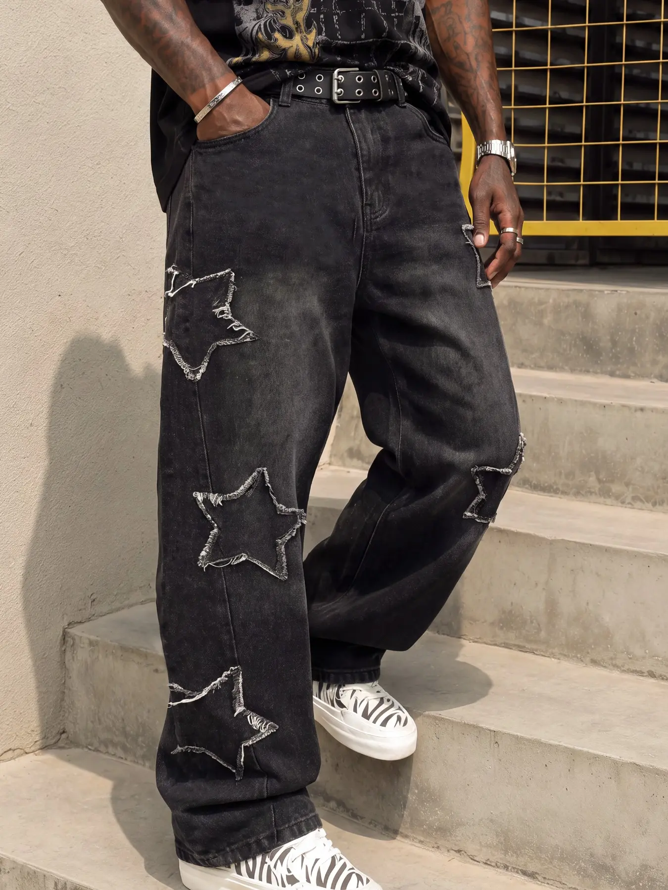 Men’s American Streetwear Black Gray Distressed Star Frayed Patchwork Jeans, Loose Straight-Leg Wide-Leg Denim Pants, Y2K Retro Trendy Brand Style, American Retro Streetwear, Trendy Versatile Pants, Suitable as a Gift for Boyfriend or Husband