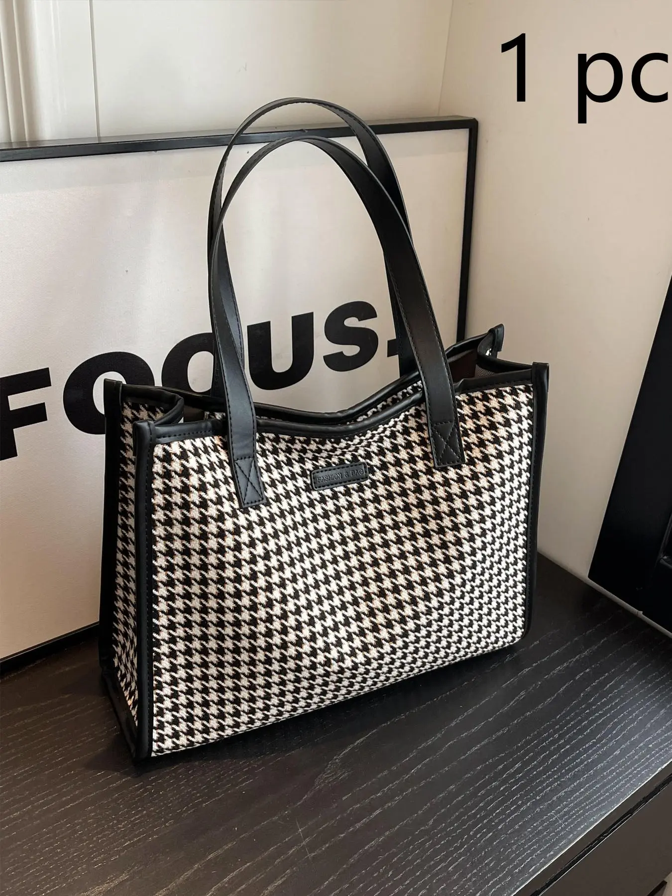 Classic Checkered Large Bag, European Style Daily Commute Versatile Tote Bag, Structured and Shape Retaining Design
