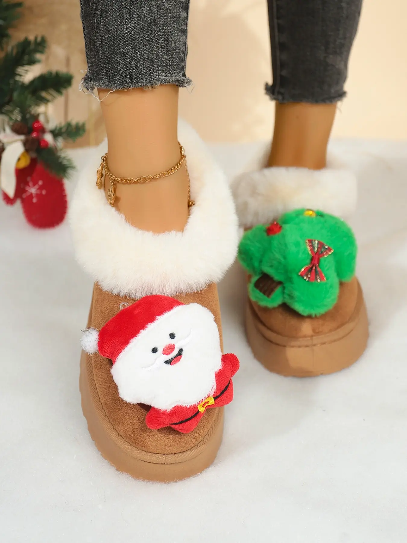 Women Christmas Santa & Xmas Tree Decor Platform Snow Boots Fluffy Fur Collar Faux Suede Warm Slip On Winter Ankle Boots