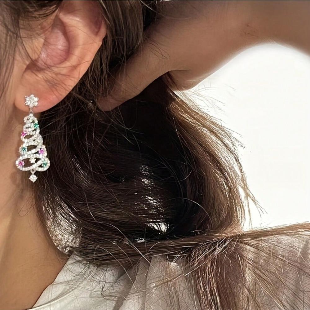A pair of tree-shaped earrings, women's dangle earrings, Christmas tree earrings, decorative gift for her, back-to-school season, Valentine's Day