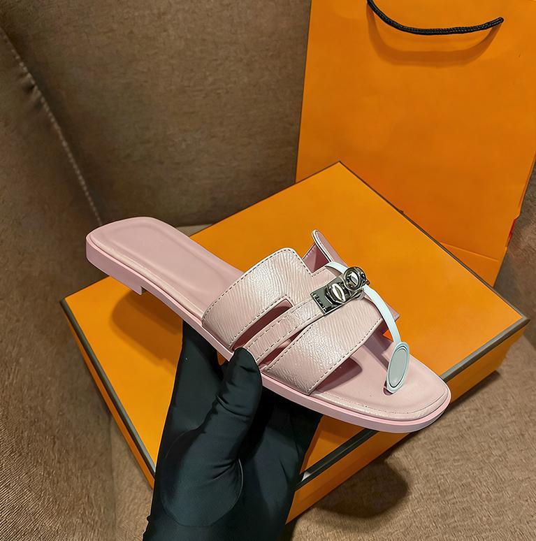 Women's Flat Slippers with Metal Buckle - Stylish & Versatile Spring/Summer New Arrivals SpringStatements Casual Flip Flops Girl Sandal Walking Shoes Footwear