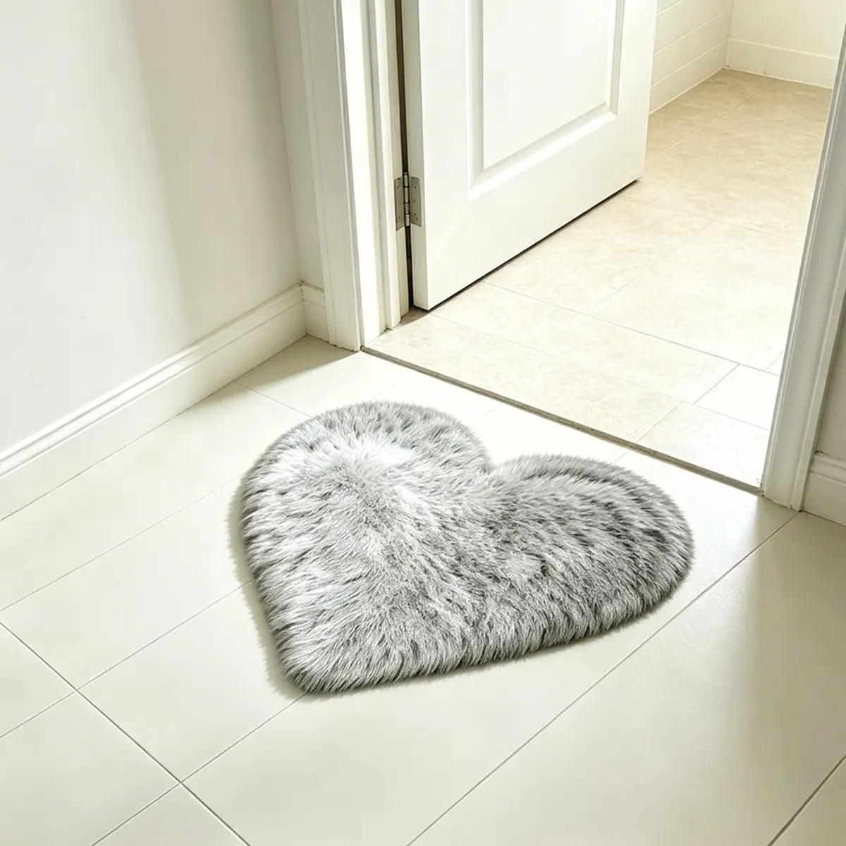 1pc Black & White Mixed Love Heart Shape Faux Wool Floor Mat, 80% Acrylic 20% Polyester Soft Plush, Non-Slip Entryway Bedroom Living Room Kitchen Multi-Scene Casual Rug, Cute Heart Home Decor Gift