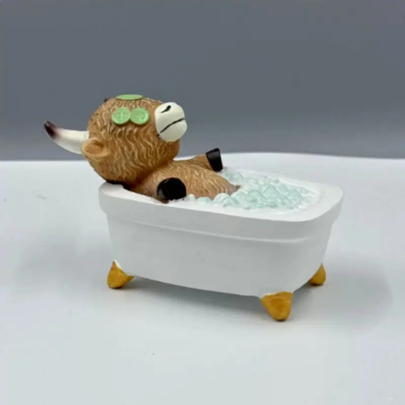 New Creative Resin Cow Statue Desktop Decor, Bathroom Bathing High Land Cow Sculpture, Holiday Decoration Gift Item, Animal Resin Figurine