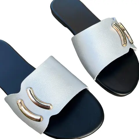 Office-Ready Solid Color Leather One-Piece Women's Indoor Outdoor Antislip Slippers, Arc Metal Accent, Soft Sole Anti-Slip, Ideal for Outdoor Use, Comfortable Sandals, Fashionable PU Slides