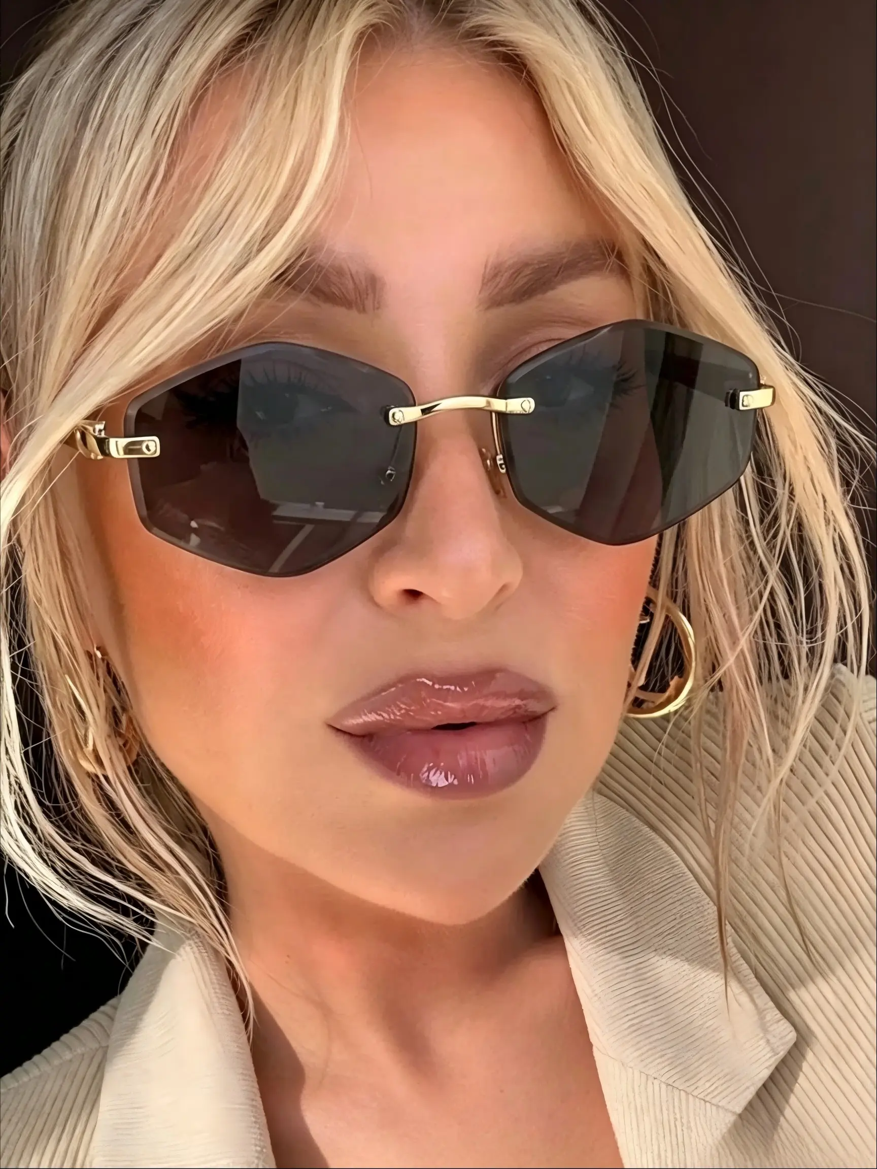 1pc European Metal Frameless Hexagonal Retro Glasses, Fashionable Travel Vacation Decor, Stylish Personality Eyewear
