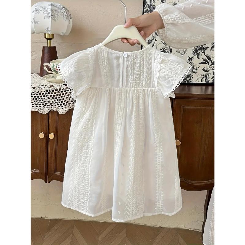 Girls' summer sleeveless A-line dress, featuring lace petal sleeves and a short skirt - solid color round-neck dress, machine washable, loose fit, suitable for parties and weddings