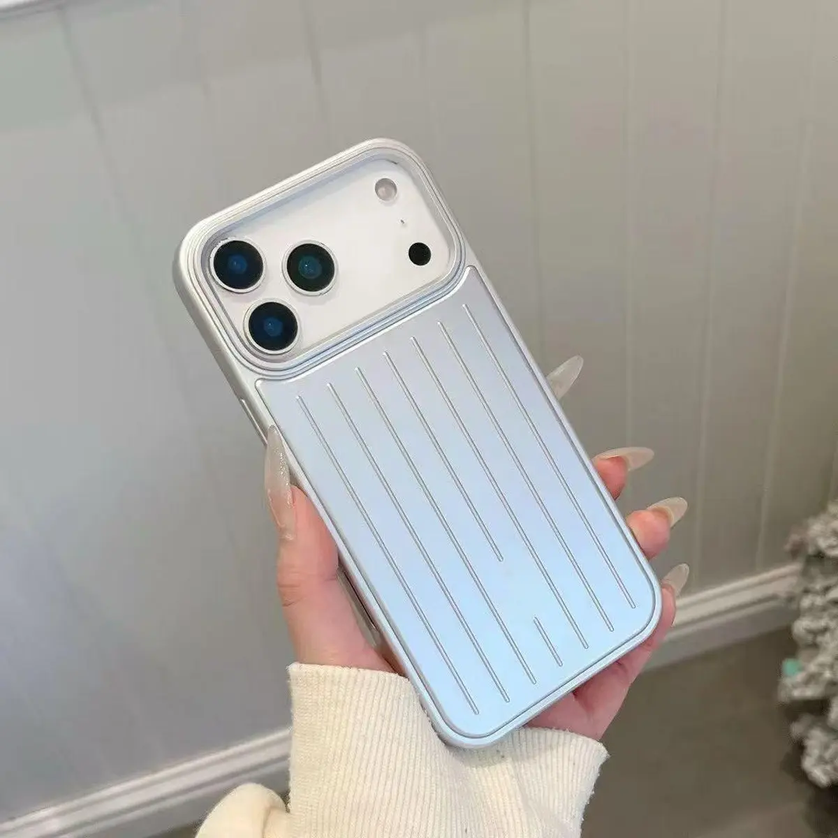 New Simple Solid Color Aluminum Phone Case, Protective Phone Cover, Metal Hard Shell Anti-Drop, Waterproof and Dirt-Resistant, iPhone 17 16 15 14 13 12 11 Pro Max