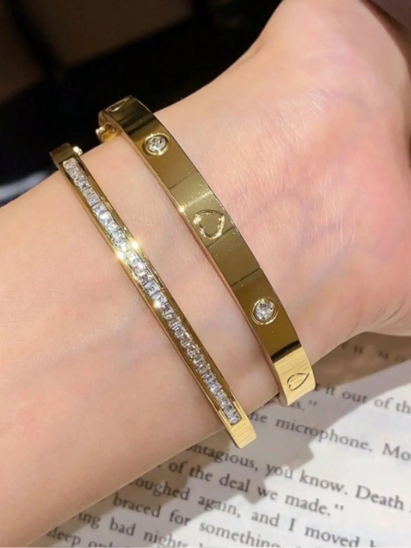 Luxurious 2-Piece Stackable Bracelets, Exquisite Bracelet, Stainless Steel Heart & Rhinestone Design, Elegant Gift Box for Her, Birthday Anniversary Jewelry