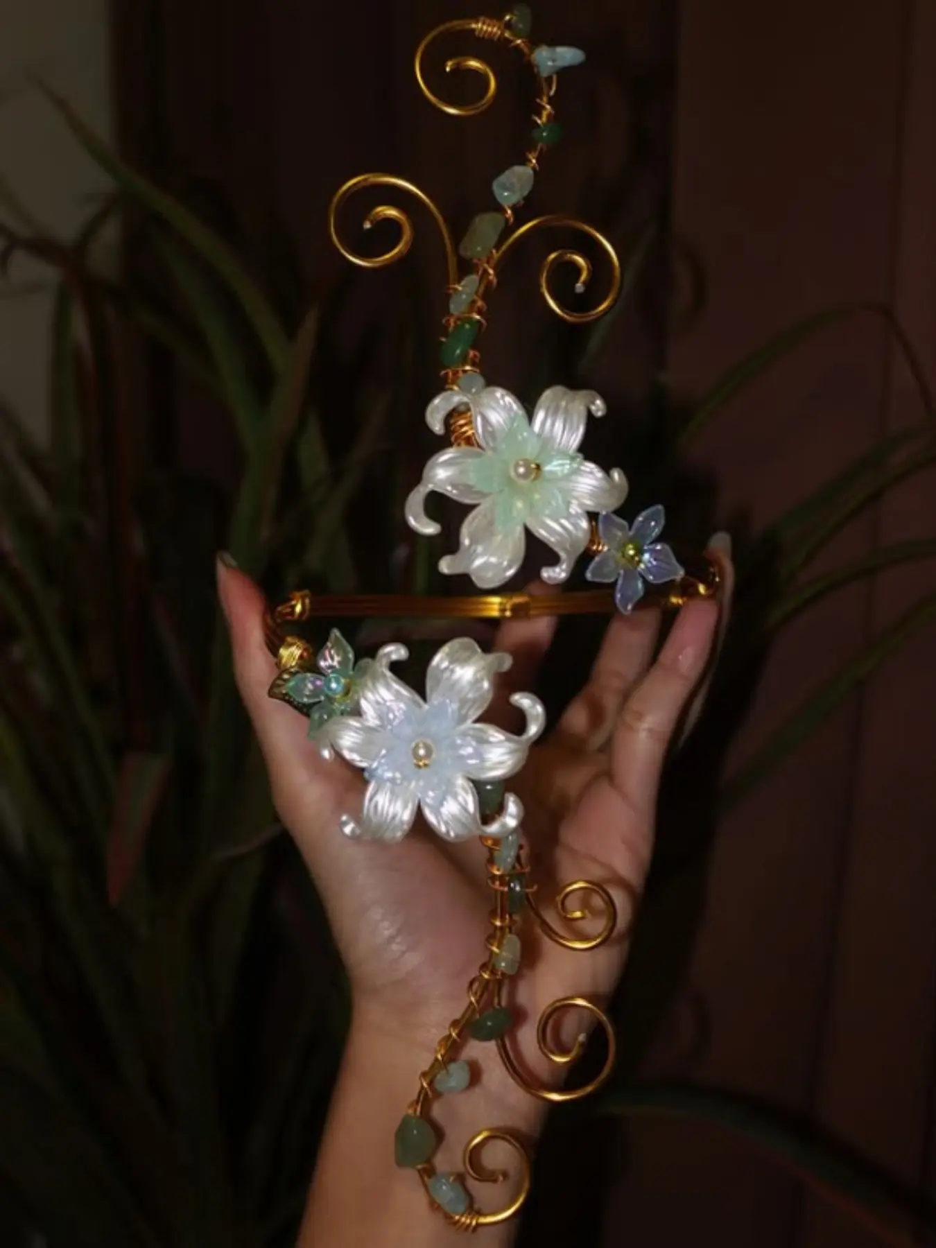 Vintage Shell Flower Jade Handmade Bracelet, Woven Open Arm Ring, Hanfu Photo Accessory, Elegant Women's Item