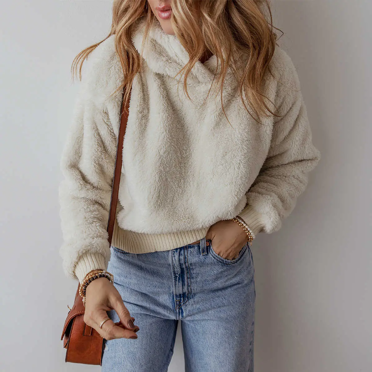 Women's Soft Plush Pullover Hoodie, Casual Long Sleeve Thick Warm Top with Contrast Ribbed Edge for Cold Weather, Sweatshirts, Tops