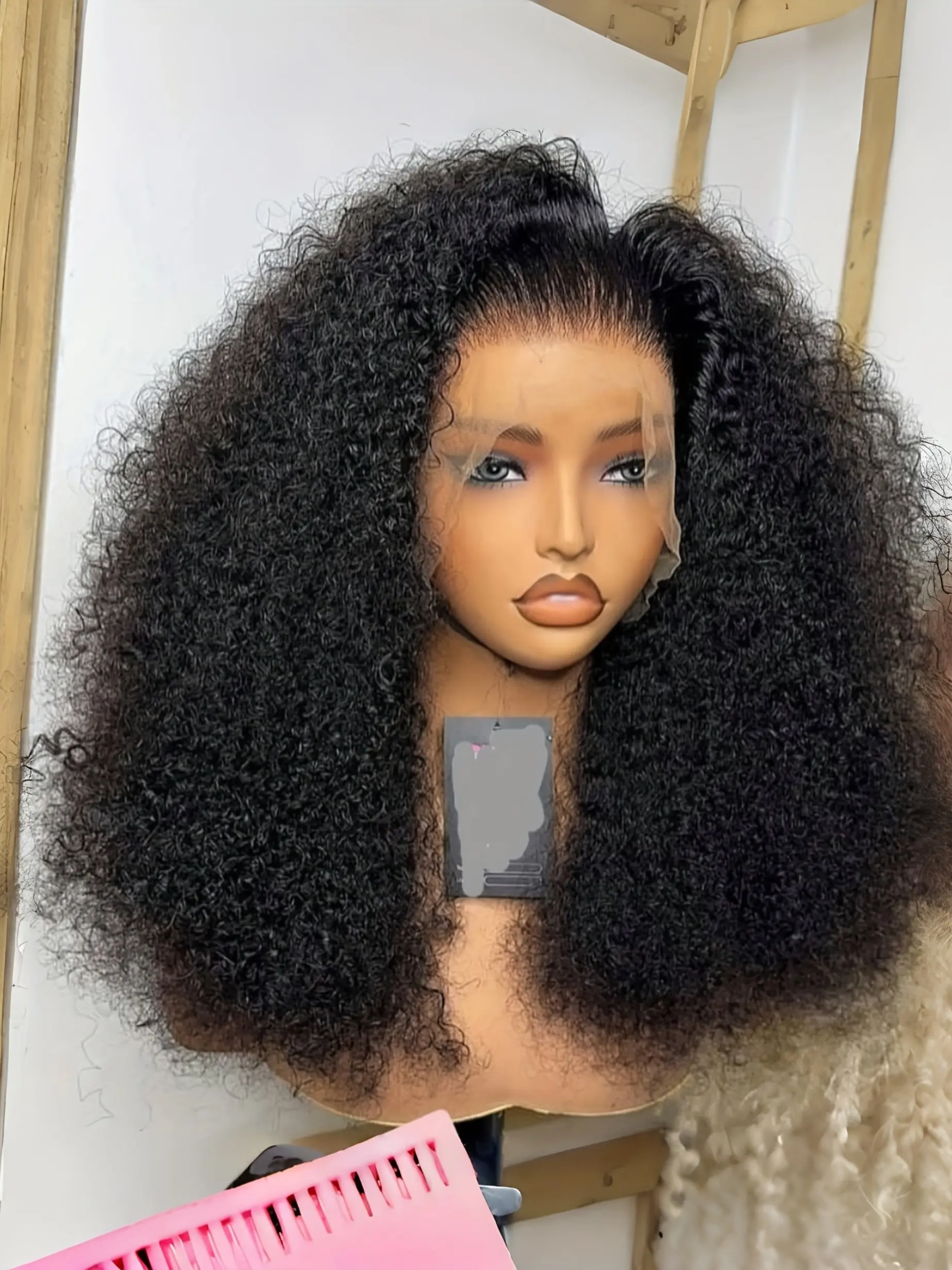 26-Inch Long Curly Wig, 180 Density, Natural Look, Comfortable Daily Wear, Heat Resistant, Breathable, Lace Front
