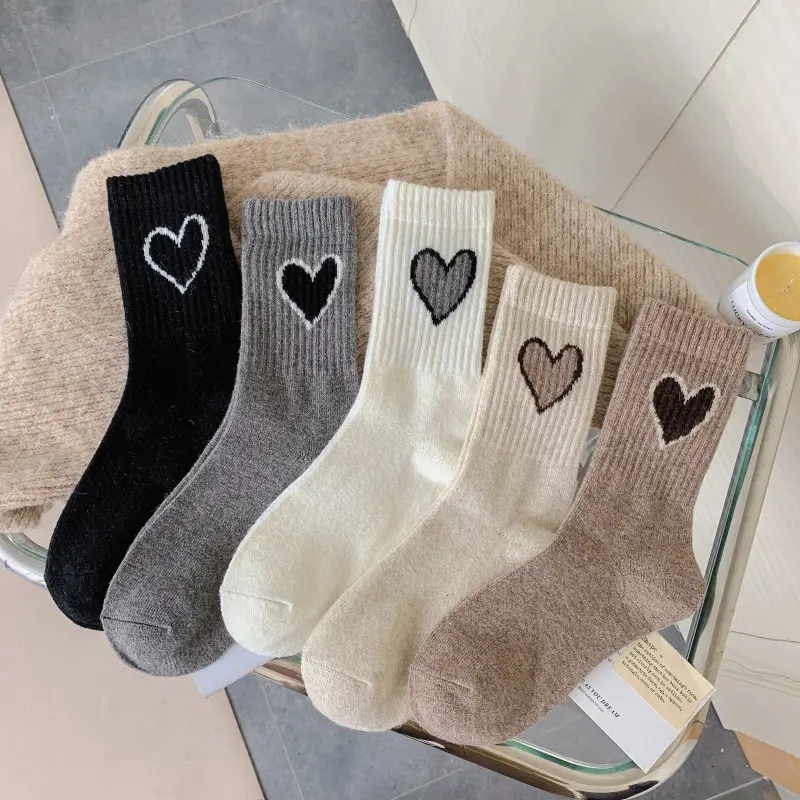 5 Pairs Women’s Heart Crew Socks, Cute Neutral Color Graphic Socks for Women, Soft Comfortable Mid-Calf Socks for Sneakers, School, Work, Casual Outfits, Daily Wear and Fall Winter Style