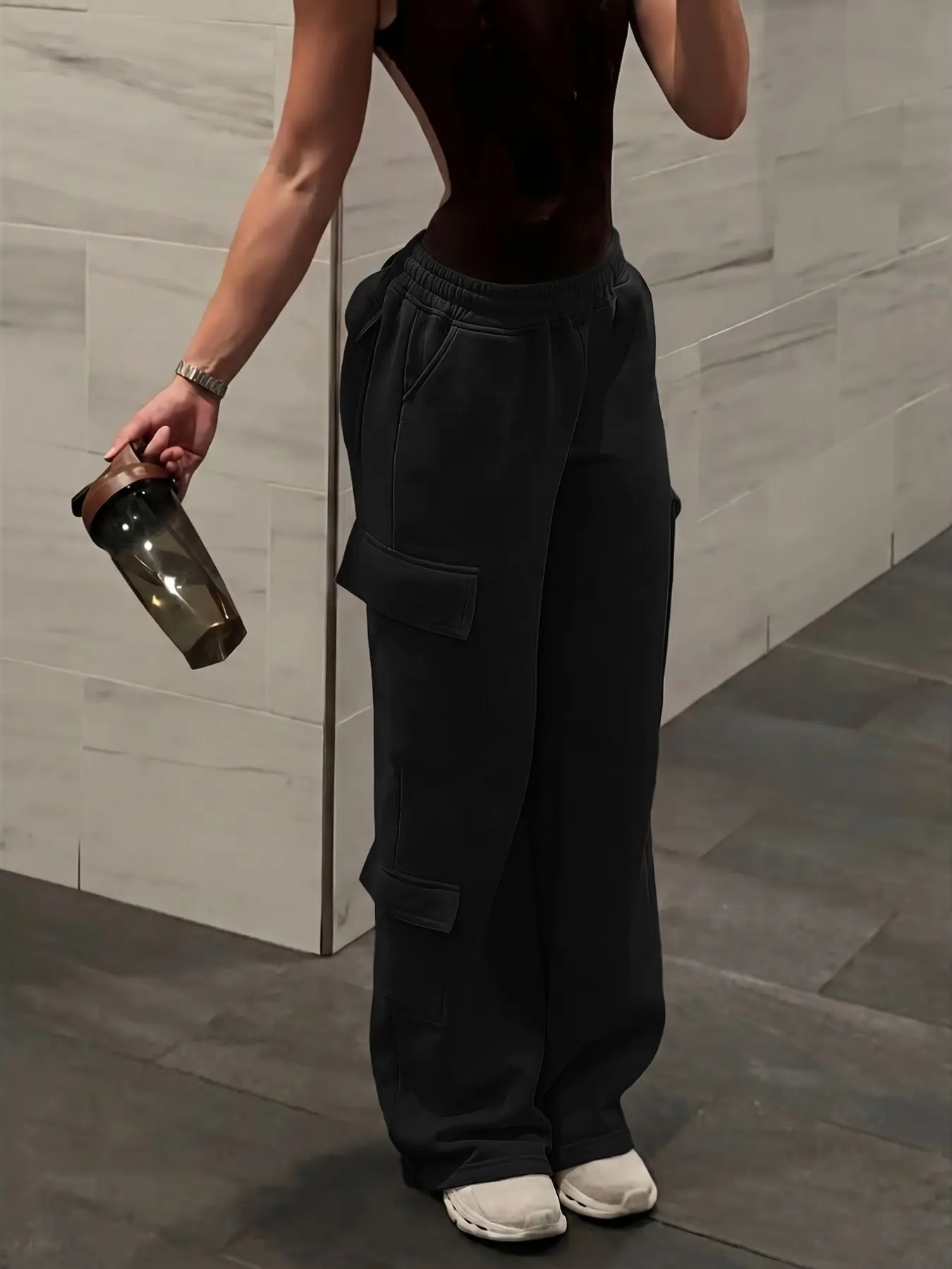 Women's Black Cargo Sweatpants Baggy Wide Leg Joggers Elastic Waist Loose Straight Leg Athletic Lounge Pants Oversized Streetwear Workout Running Casual Sweat Pants With Pockets Y2K Hip Hop Comfy Trousers