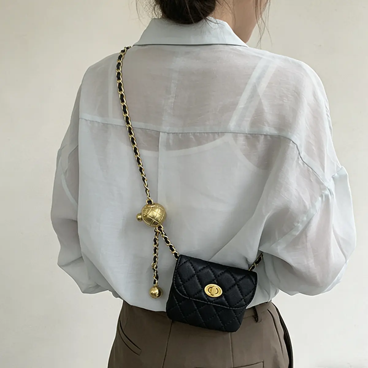 Chic Mini Fanny Pack for Women Chain Waist Bag Crossbody Bag Evening Clutch with Adjustable Strap for Gift and Travel