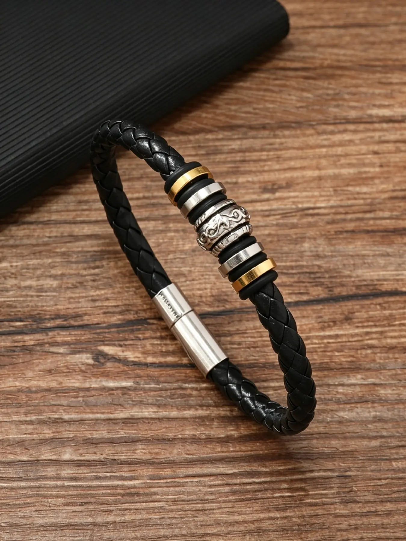 Men's Fashion Simple Leather Bangle, Magnetic Clasp Handmade Braided Leather Bracelet, Perfect Gift for Father, Brother, Friend, Son