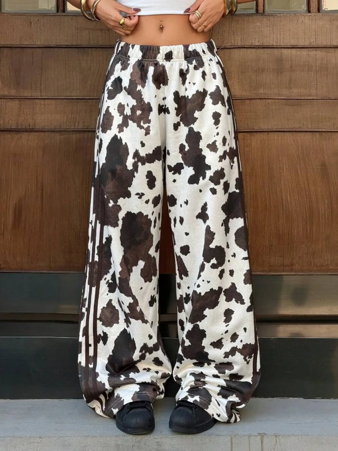 Muchica Women's Elastic Waist Cow Print Pocket Sweatpants, Casual Versatile Daily Wear, Wide Leg Design, Rave Festival Style