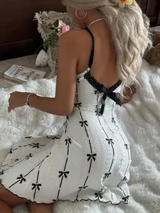 Women's Floral Lace Sleep Dress, Butterfly Knot Decoration, V-Neck Back Design, Comfortable Nightwear, Elegant Sleepwear for Women