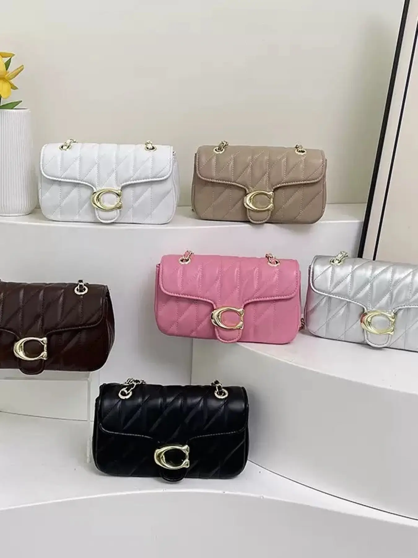 Women's Embroidered Chain Adjustable Crossbody Shoulder Bag, Fashion Adjustable Strap Purse Design for Daily Use, Accessory for Trendsetters