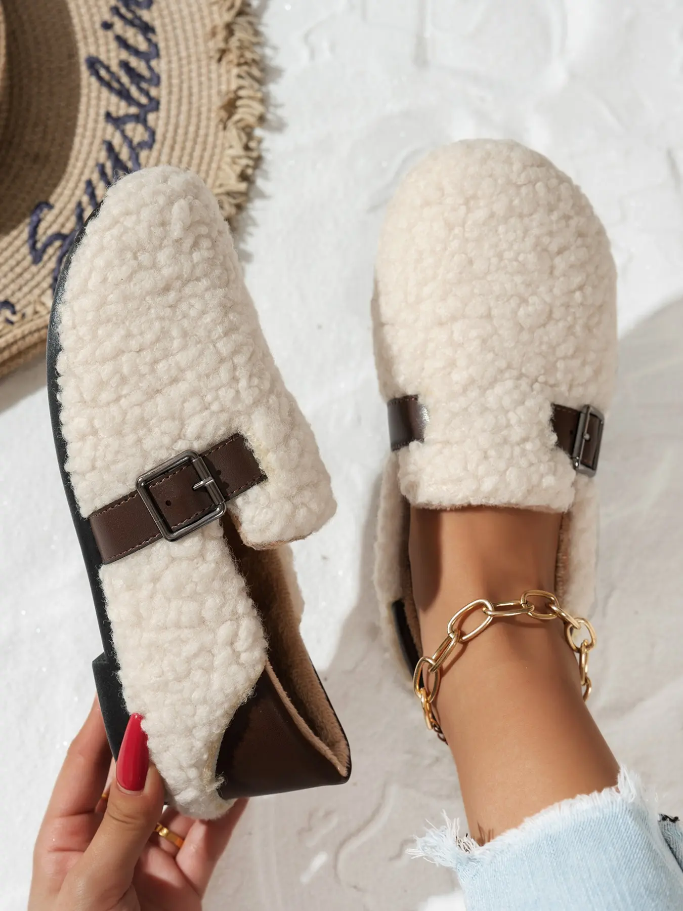 Winter Fuzzy Warm Women's Shoes, Lamb Fur Leather Buckle Lazy Shoes, Anti-Slip Soft Sole Outdoor Loafers, Casual Versatile Thickened Beanies, Casual Slip Ons