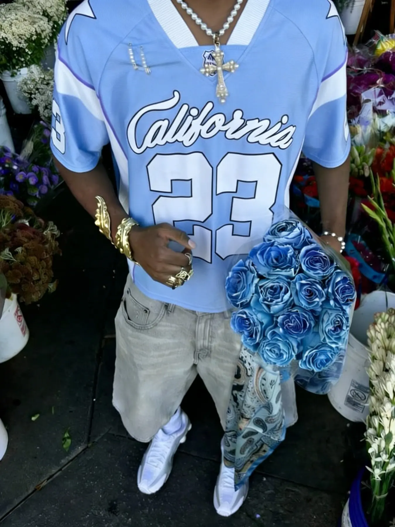 Men's Fashionable Light Blue American Football Jersey, California Number 23 Printed Color-Blocked V-Neck Loose-Fitting Athletic T-Shirt, Unisex, Hip-Hop Street Style Everyday Wear.