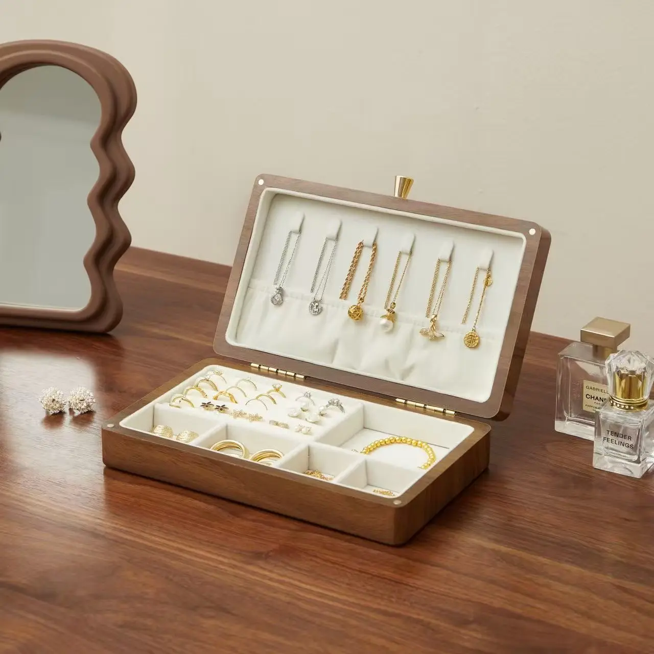 Wooden Jewelry Box, Necklace Storage Organiser, Timeless Vintage Style Gift Box, Elegant Retro Hand Ornament Case, Perfect for Collectors