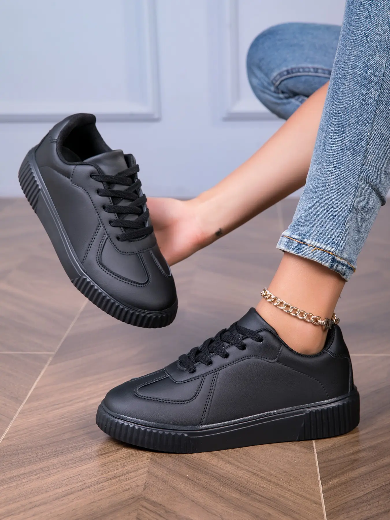Women's Simple Solid Color Skate Shoes, Anti-Slip Textured Thick Sole, Lightweight Soft Bottom, Casual Daily Wear, All Seasons