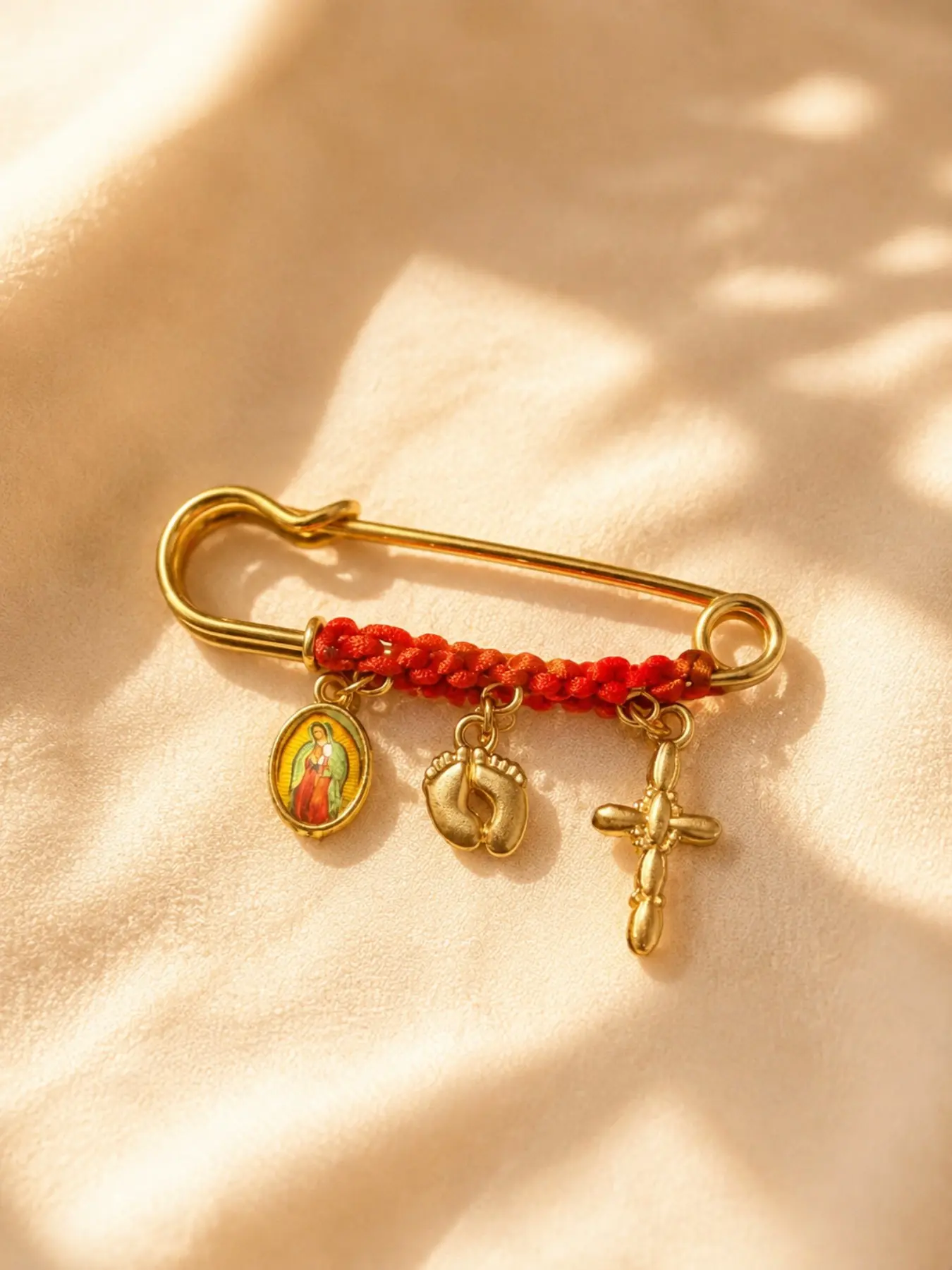 Mom to Be Gift Brooch Pin, Baby Shower Keepsake Jewelry, Red Cord Pearl Charm Decorative Clothing Accessory for New Mothers