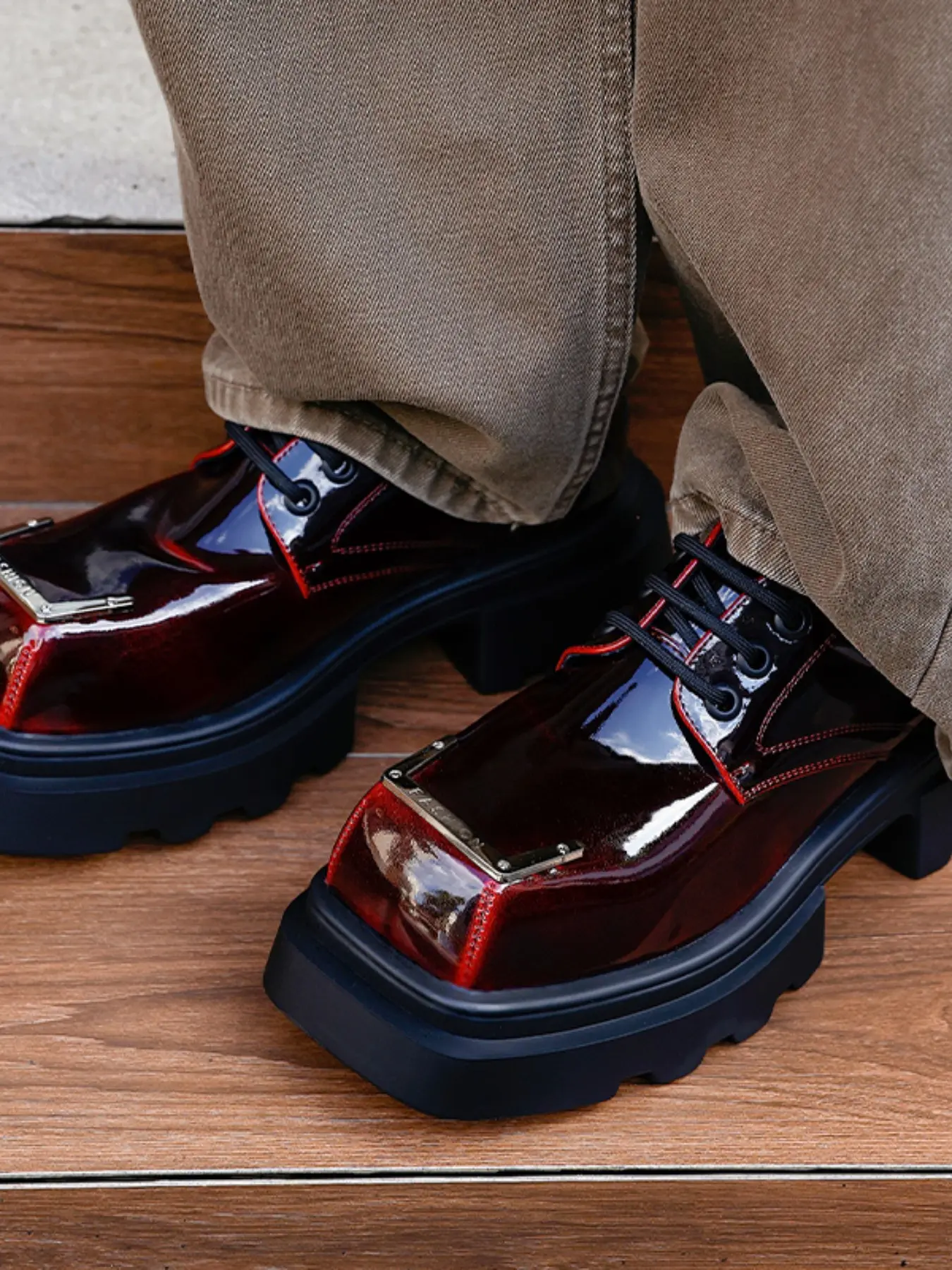 Men's Punk Retro Old School Derby Shoes, Metal Toe Buckle Design, Bright Finish Leather, Thick Sole, Anti-Slip, Street Style, Daily Wear, Photo