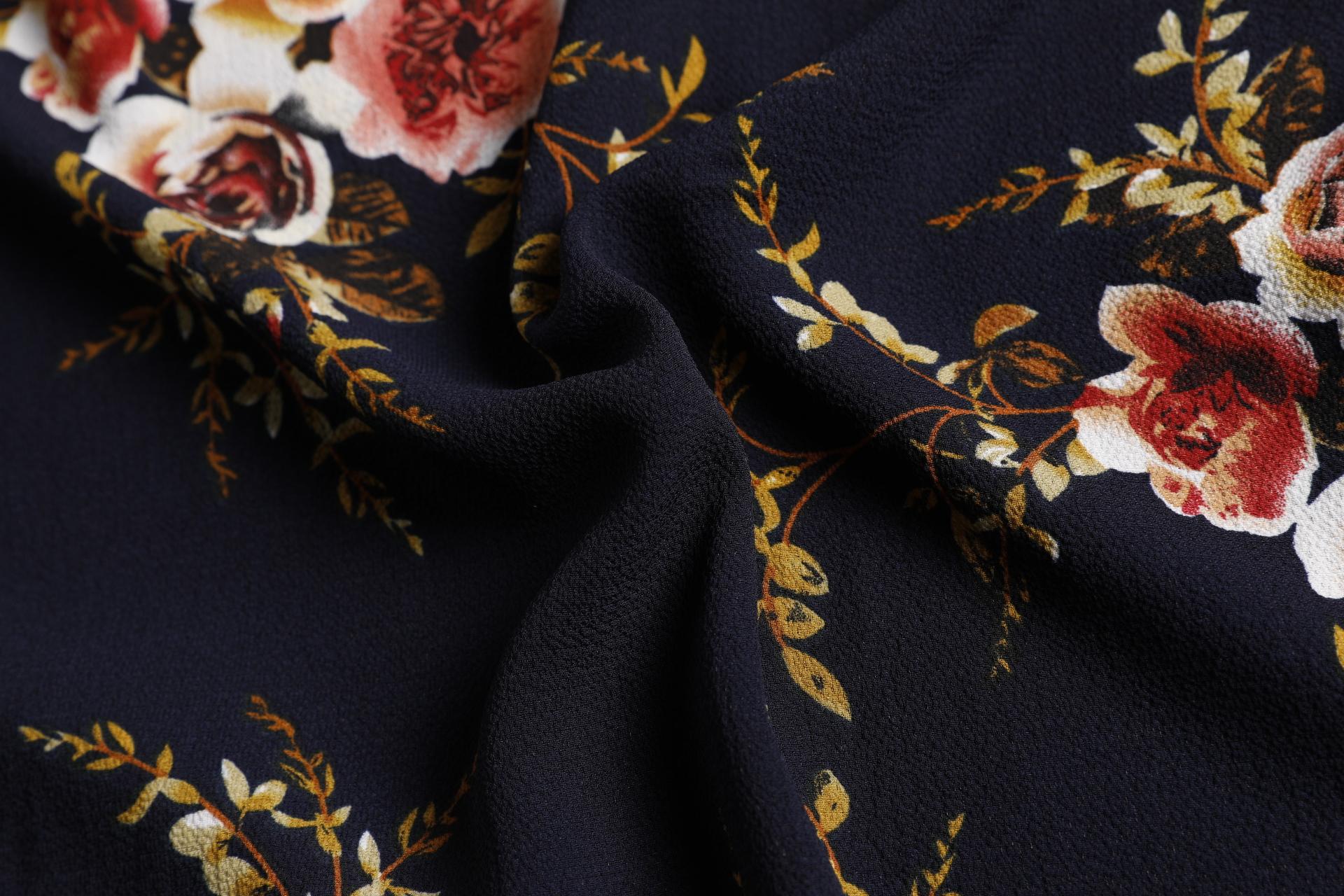 Elegant Rose Print Long Dress, Round Neck Loose-Fit Thin Fabric, Back Zipper Design, Perfect for All Seasons, Women's Fashion