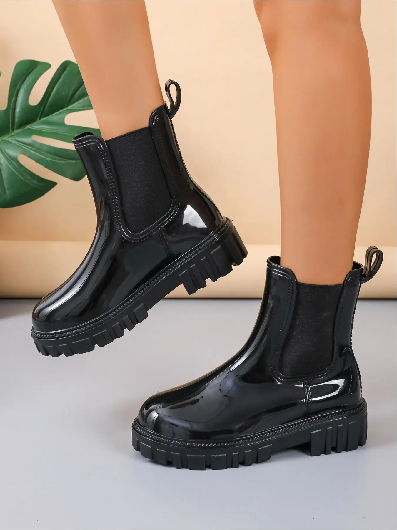 Women Glossy Glitter Chelsea Rain Ankle Boots, Elastic Side Panel Lug Chunky Platform Sole Waterproof Short Rubber Booties, Slip On Fashion Outdoor Rain Boots for Daily Street