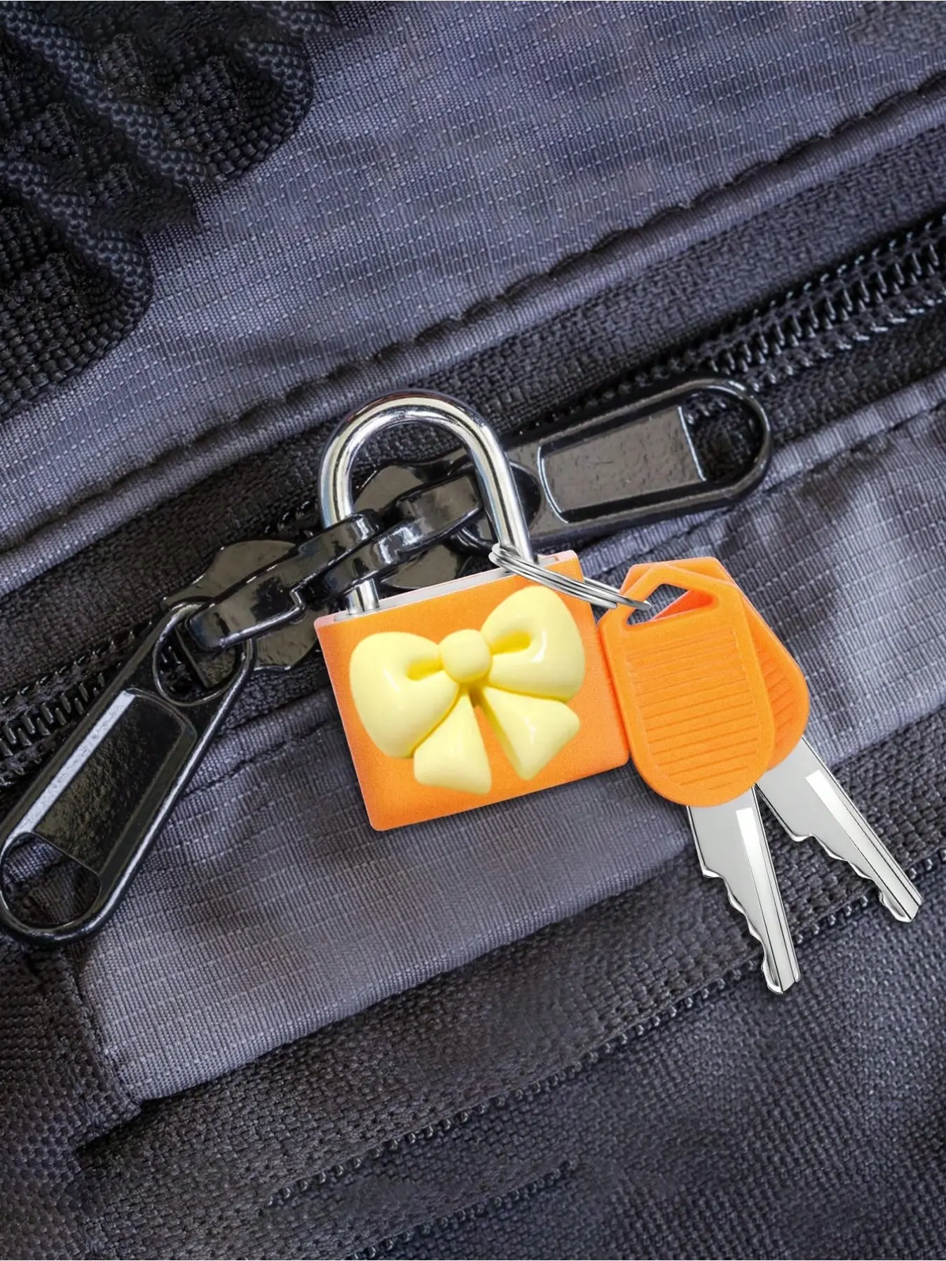 Portable small color plastic luggage padlock with bow decoration, includes 1 padlock with 2 keys, compact and sturdy, luggage lock, mini luggage padlock, mini storage locker lock