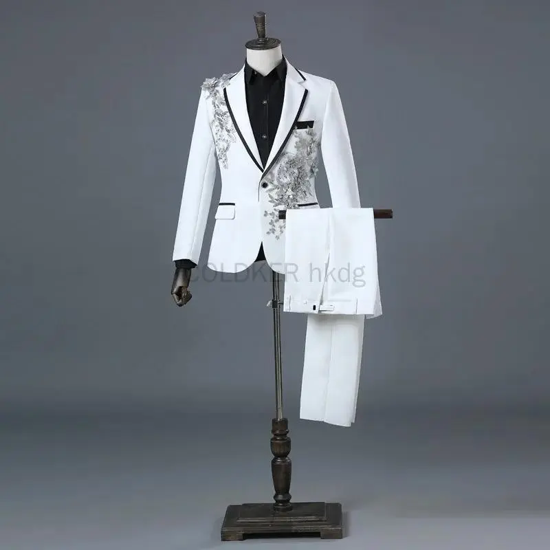 Elegant Appliqued Mens Suits Slim Fit 2 Piece Formal Tuxedo Suits Blazer Pants with Bow Tie for Wedding Prom Menswear Workwear Longsleeves Plain business casual outfits suits Beige Wetsuit