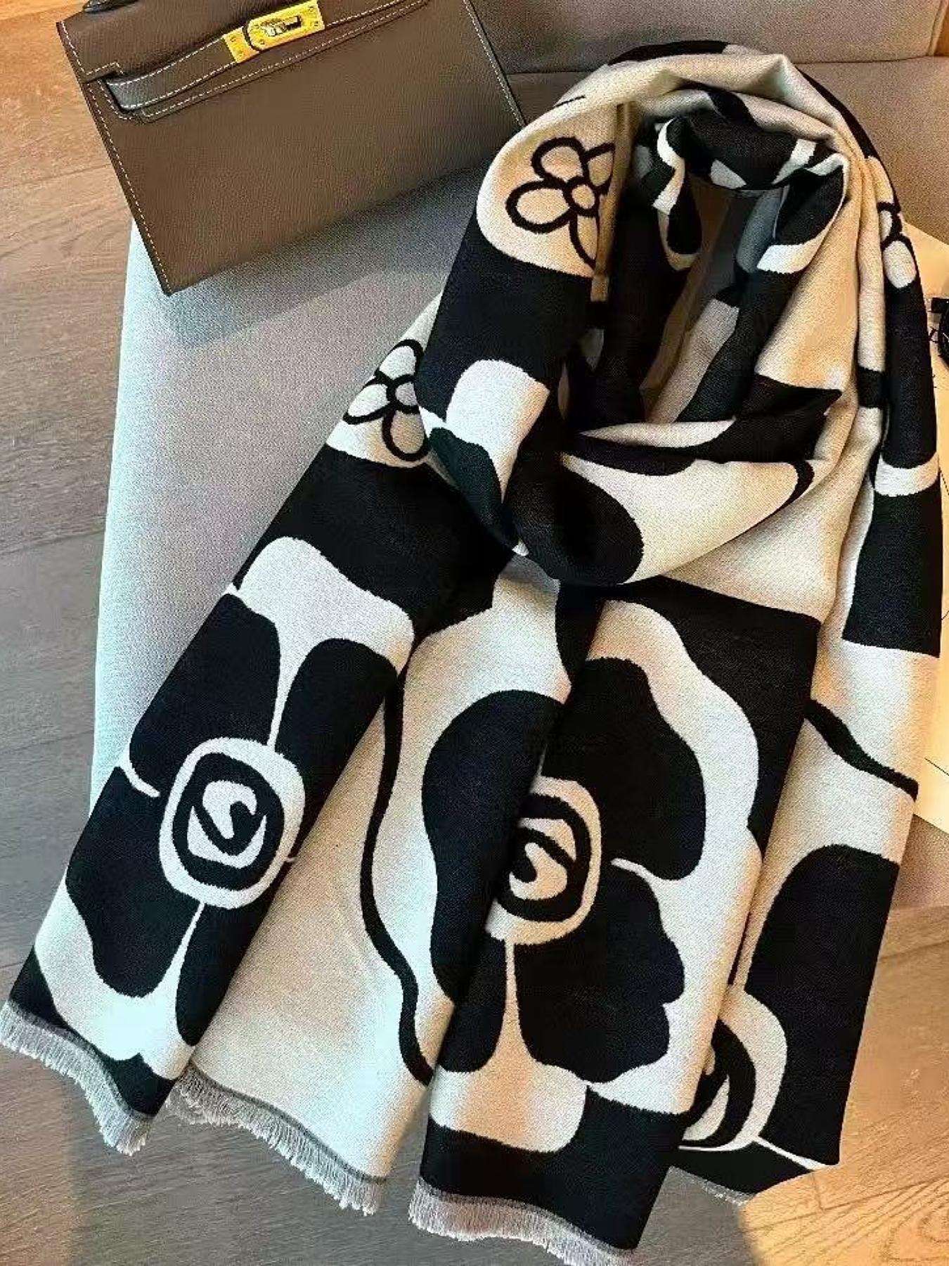 Women's Vintage High-End Plaid Jacquard Knit Scarf, Warm Fashion Accessory for Daily Wear & Air Conditioning Use, Floral Pattern Shawl