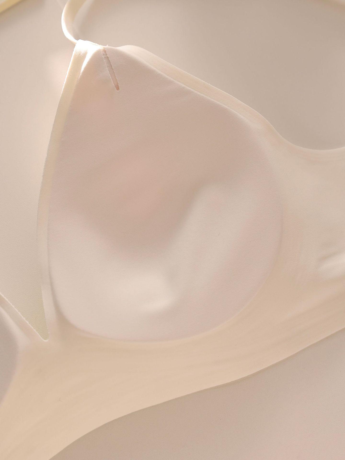 Girly Concept Soufflé Breathable Triangle Cup Bra Wireless Push-Up Comfortable Anti-Sagging Bra OB113