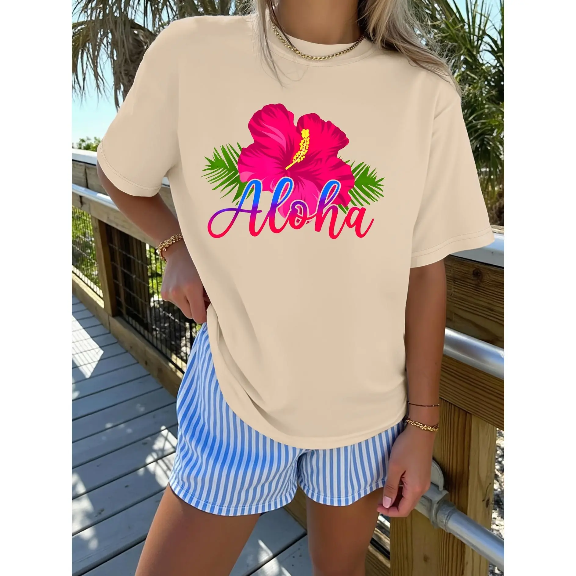 Women's Elegant Short-Sleeve Hawaiian Aloha Hibiscus Flower Print Round Neck T-Shirt, Suitable for Spring, Summer, Autumn, and Winter. Fashionable, Comfortable, Soft, Breathable. New Style for Commuting, Vacation, Daily Wear, Versatile