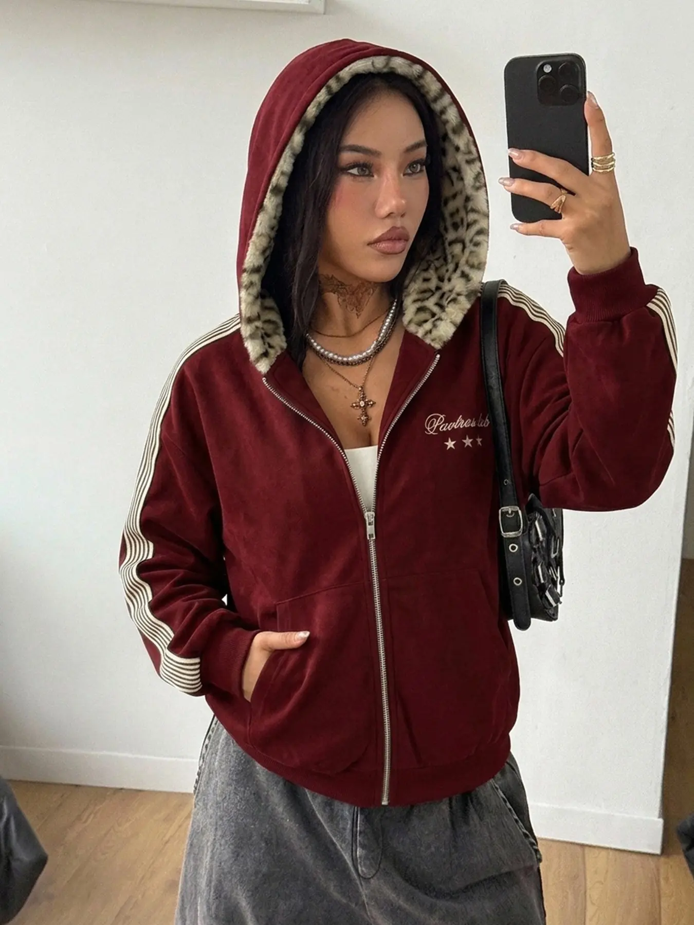 Women Vintage College Cropped Zip Up Hoodie Soft Suede Blend Burgundy Leopard Print Lining Double Side Multi Off White Stripe Sleeve Star Cursive Letter Embroidery Drawstring Full Zip Oversized Hooded Jacket For Street Campus Daily 2026 Trendy #leopardlin