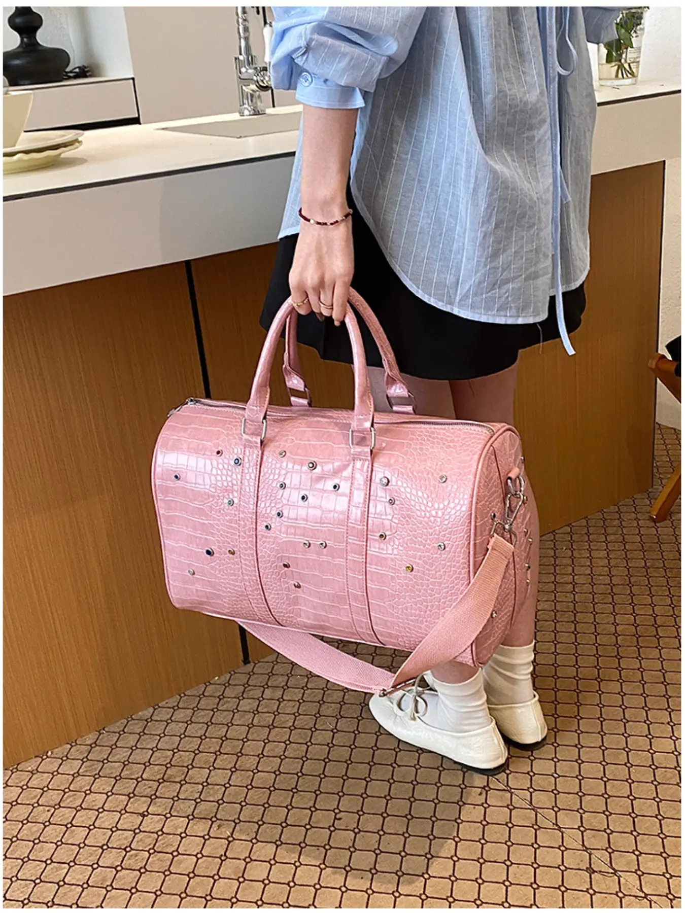 2026 New Lightweight Casual Handheld Travel Weekender Bag, Short Trip Luggage, Large Capacity Colorful Diamond Storage Bag for Women