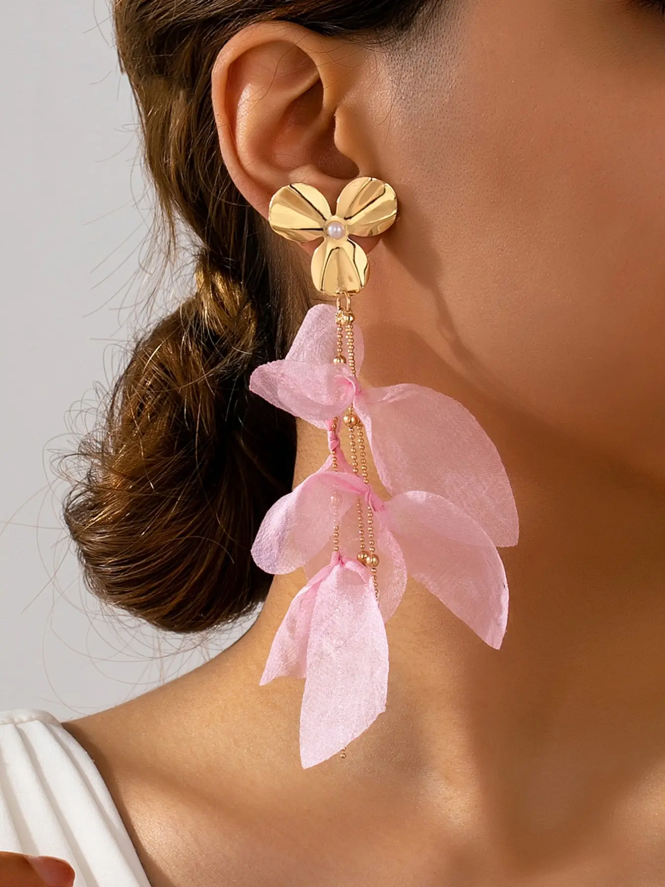Pink Sheer Leaf Dangle Earrings Gold Flower Detail Romantic Party Wedding Jewelry