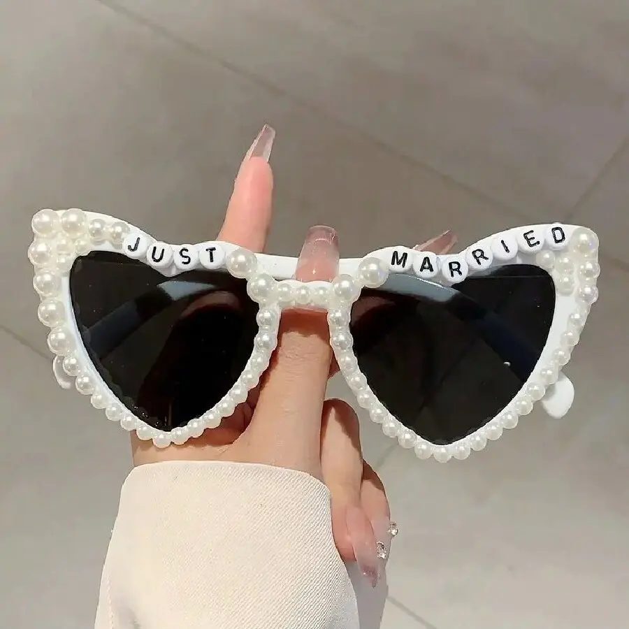 1pcs Just Married Bride To Be Cute Pearl Heart-shaped Party Glasses, suitable for single party bride gifts, bridesmaid gifts, bride proposal boxes, party supplies, wedding supplies, party decorations, wedding decorations, party gifts