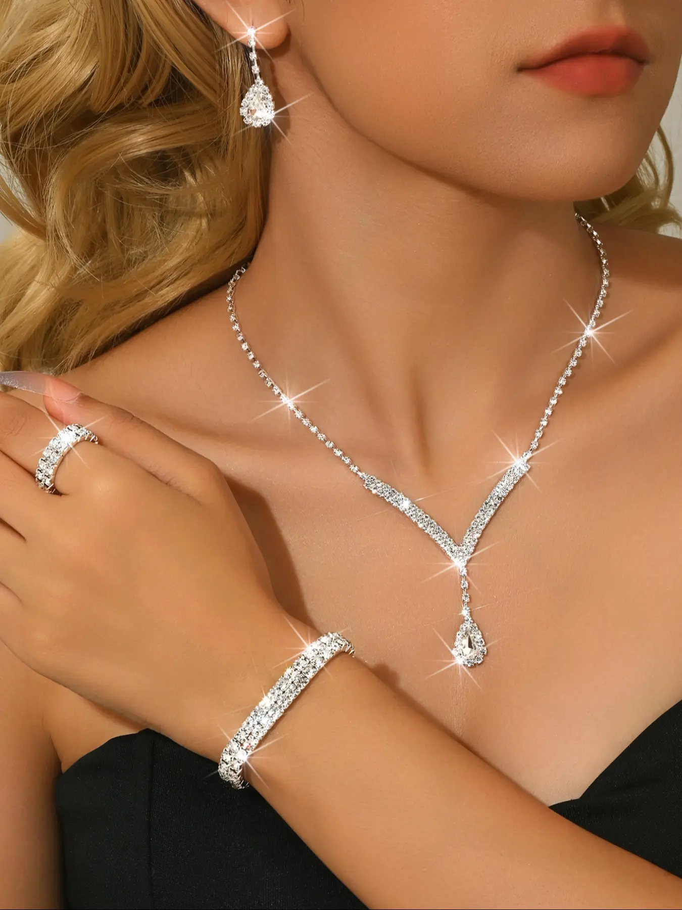 Trendy 5-Piece Silver Color Crystal Jewelry Set, Water Drop Earrings, Rhinestone Necklace, Bracelet, Ring, Perfect for Weddings and Parties