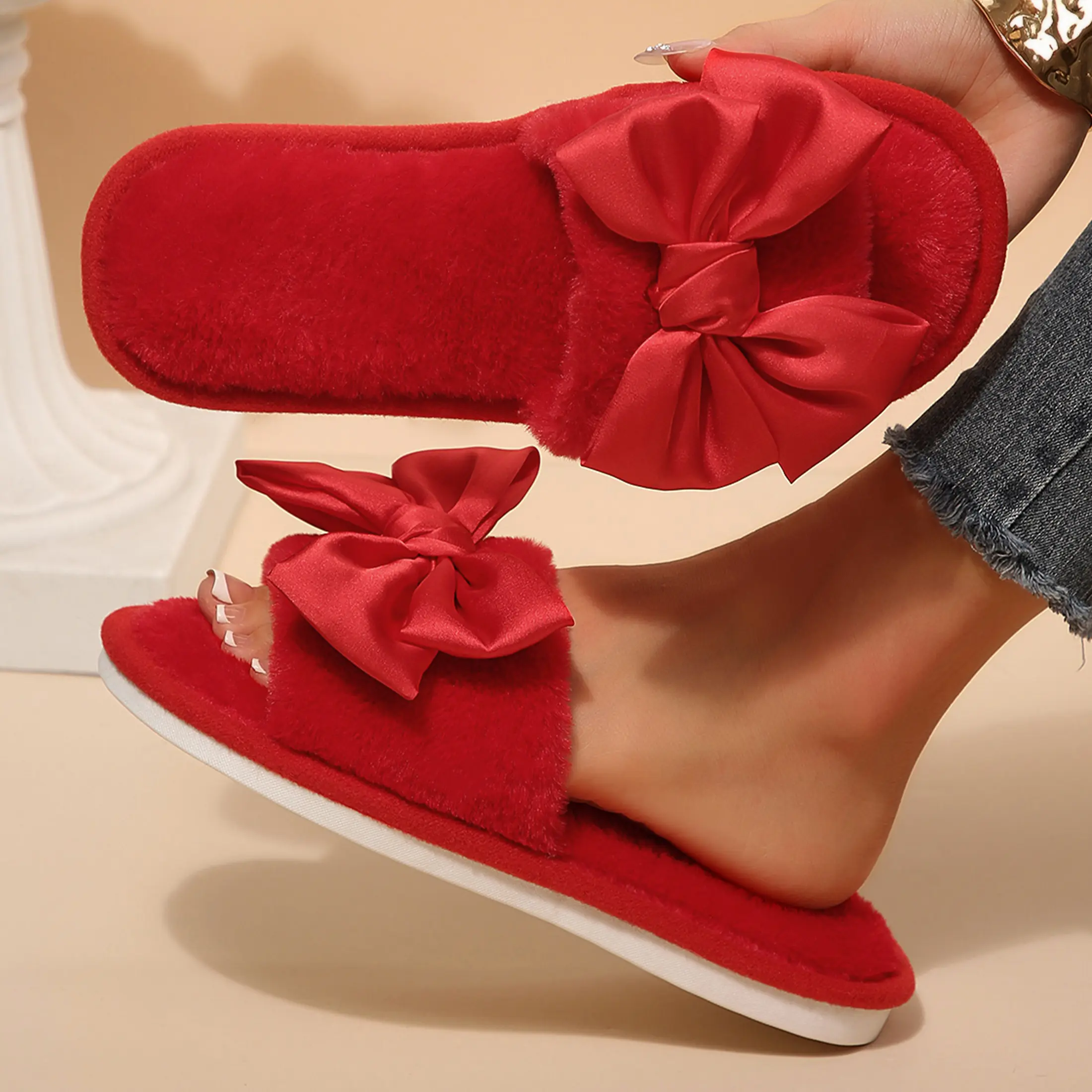 Women's Bridal Party Slippers Faux Furry Bow Decor Slippers Bachelorette Party House Shoes for Wedding Preparation