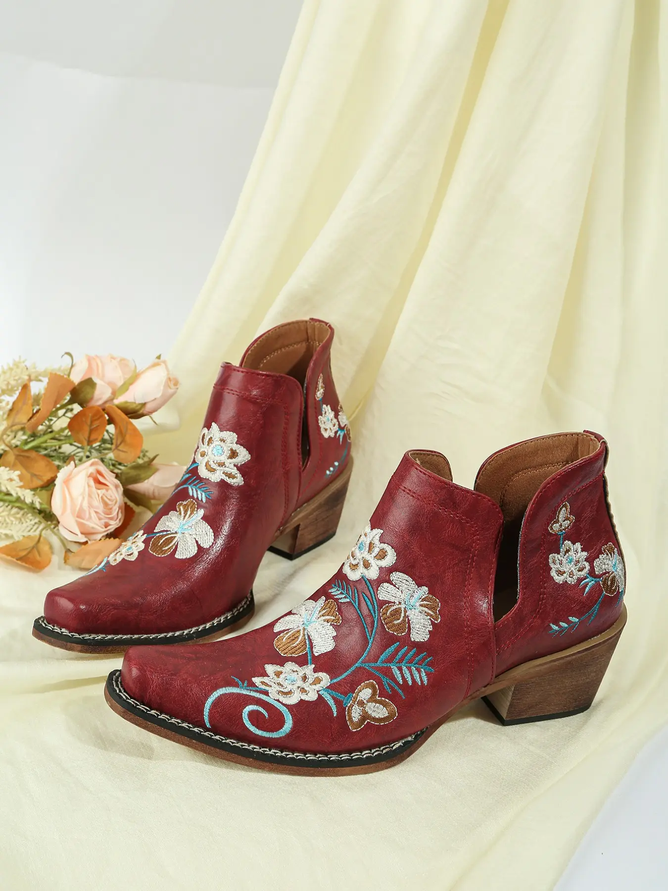 Women's Vintage Western Boots, Floral Vine Embroidery, Side V-Opening, Pointed Toe, Chunky Heel, Chelsea Ankle Boots, All Seasons