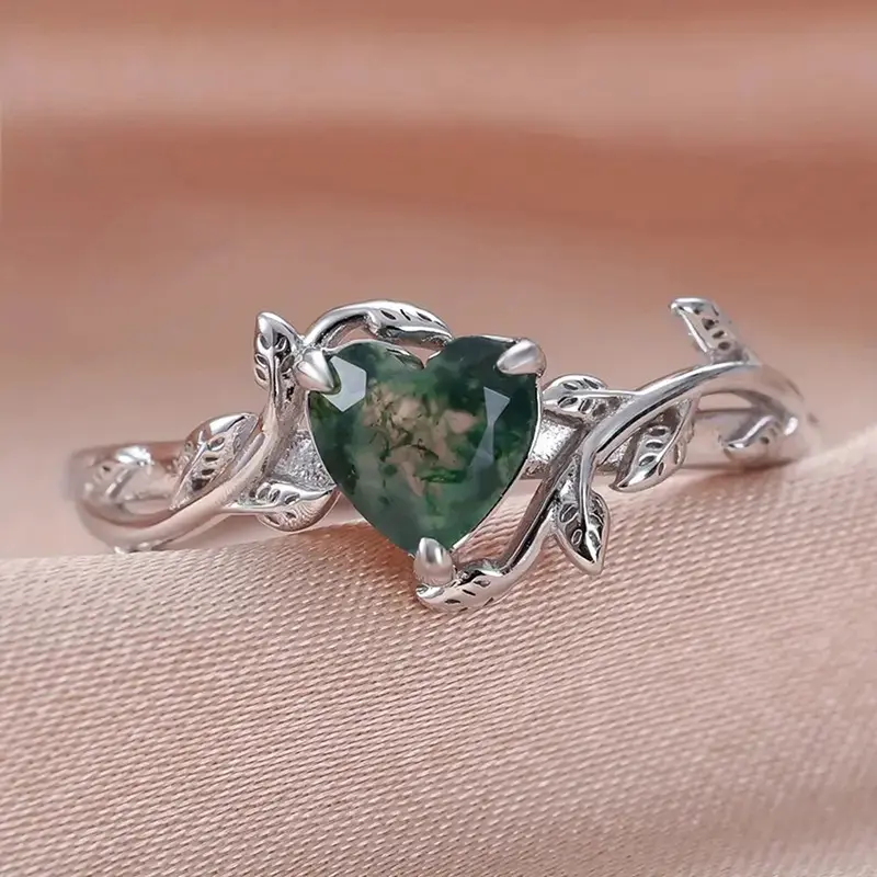 Sweet heart-shaped women's ring, unique design, branch-wrapped ring, Valentine's Day gift.