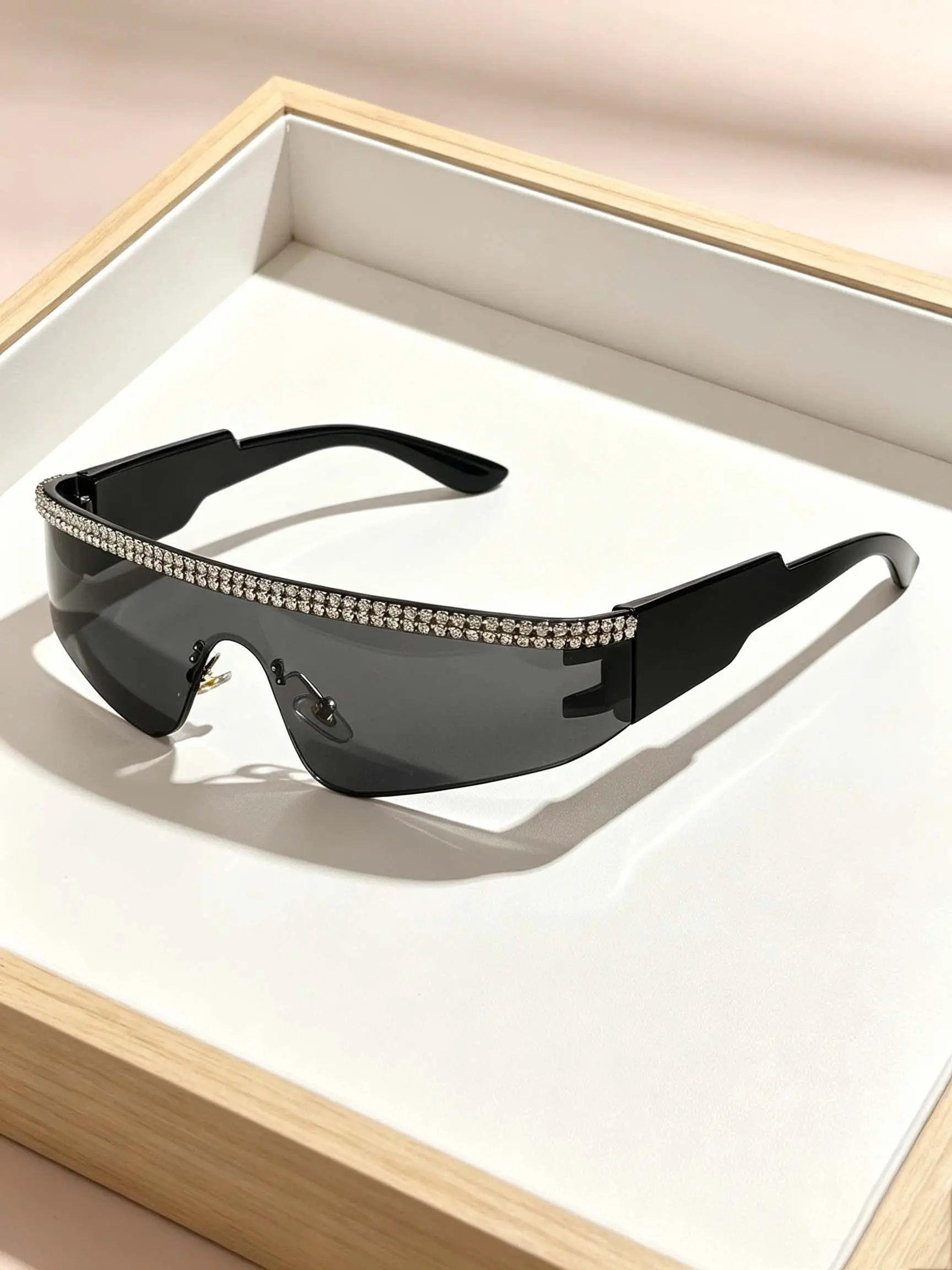 2026 New Frameless Fashion Decorative Glasses, Punk Style, Y2K Trend, Perfect for Parties, Concerts, Music Festivals, Photo Props, Fashion Shades
