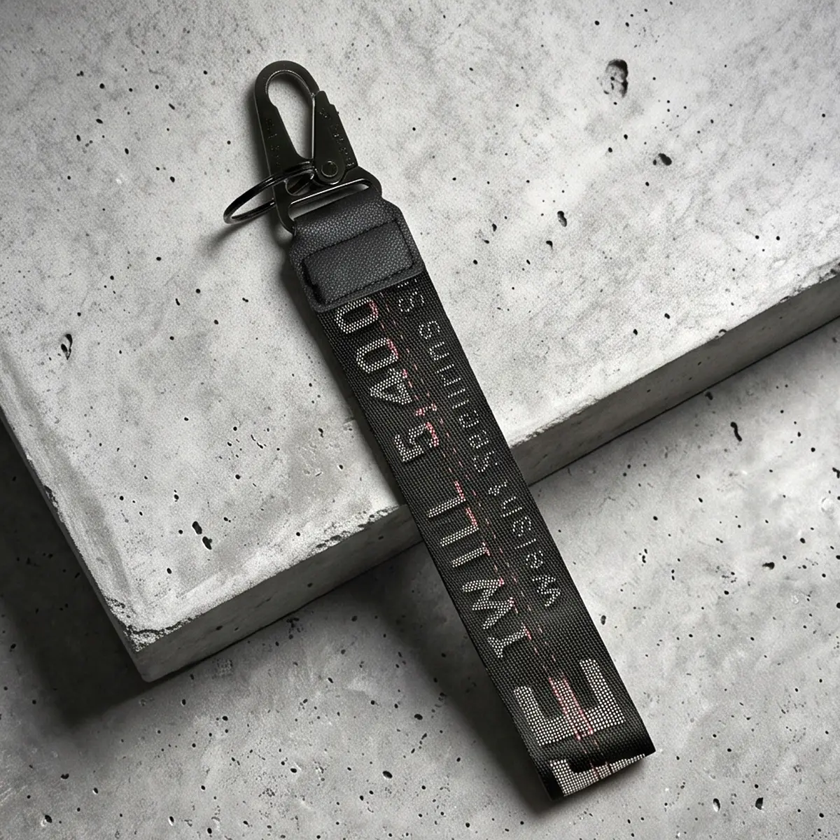 Car Keychain with Fabric Wrist Lanyard, Durable Unisex Key Ring for Car Keys, Wallets, Bags and Jeans Car Keychain with Fabric Wrist Lanyard, Durable Unisex Key Ring for Car Keys, Wallets, Bags and Jeans