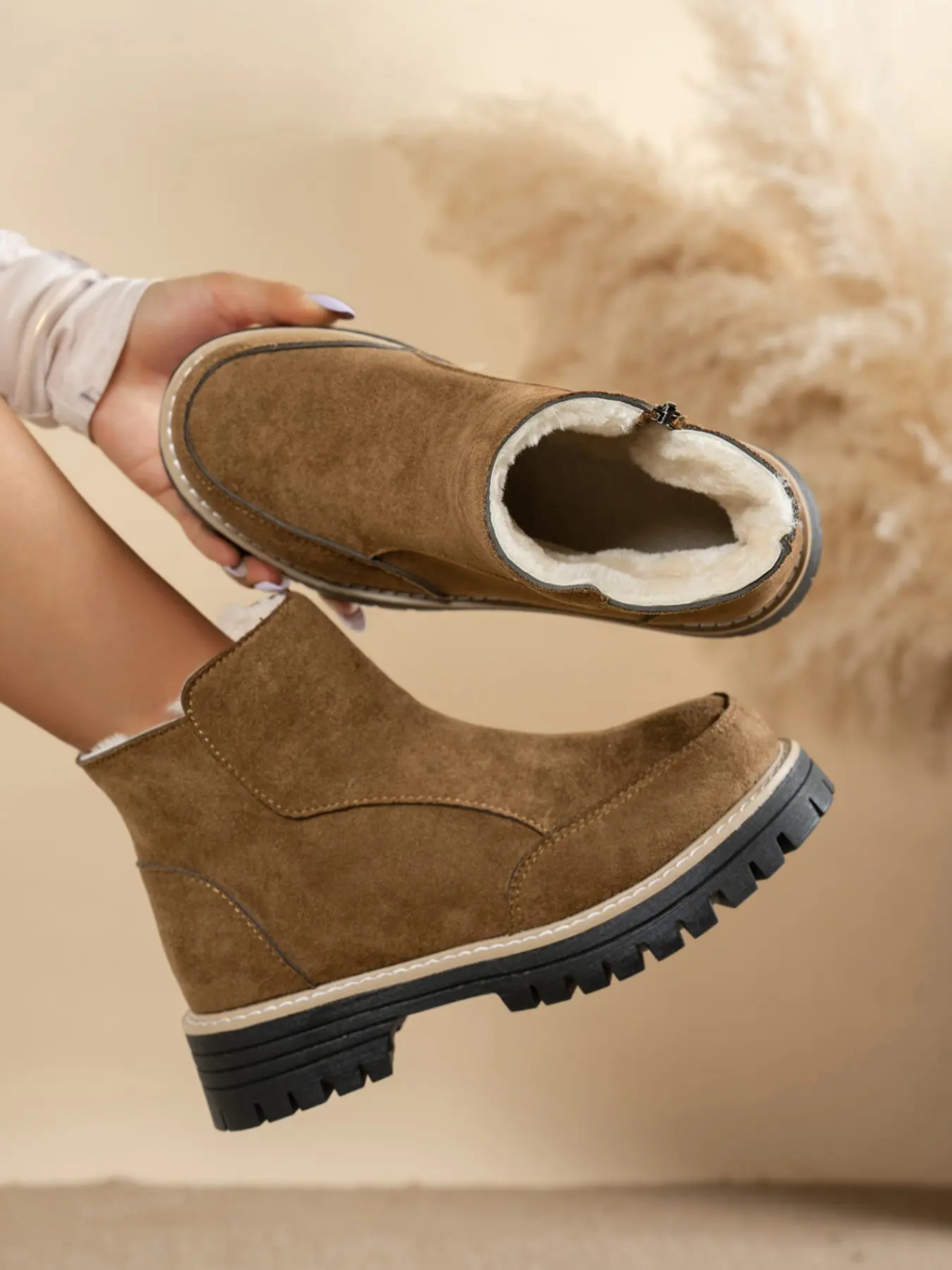 Vintage Suede Motorcycle Boots, Thick Sole Round Toe, Casual Above Ankle Design, Medium Width, Plain Pattern, Women's Winter Shoes