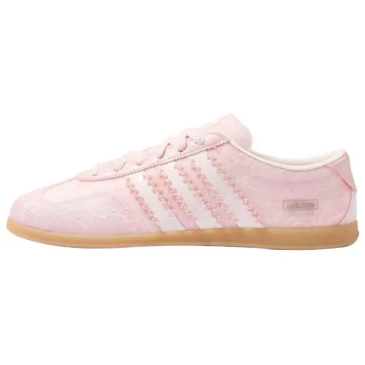 adidas Originals Gazelle Pro Comfortable Fit Low-Top Training Shoes KK4000