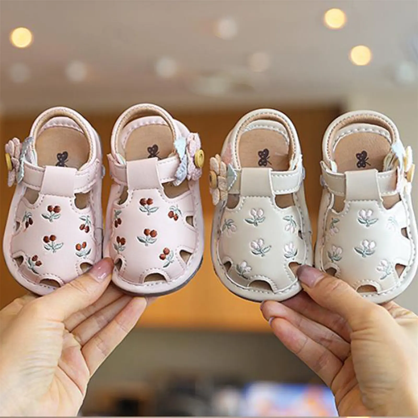 Baby Boys Girls Squeaky Sandals Summer Dress Flat Shoes PU Leather Soft Open Toe Crib Shoes First Walkers Prewalkers and Hairband Set